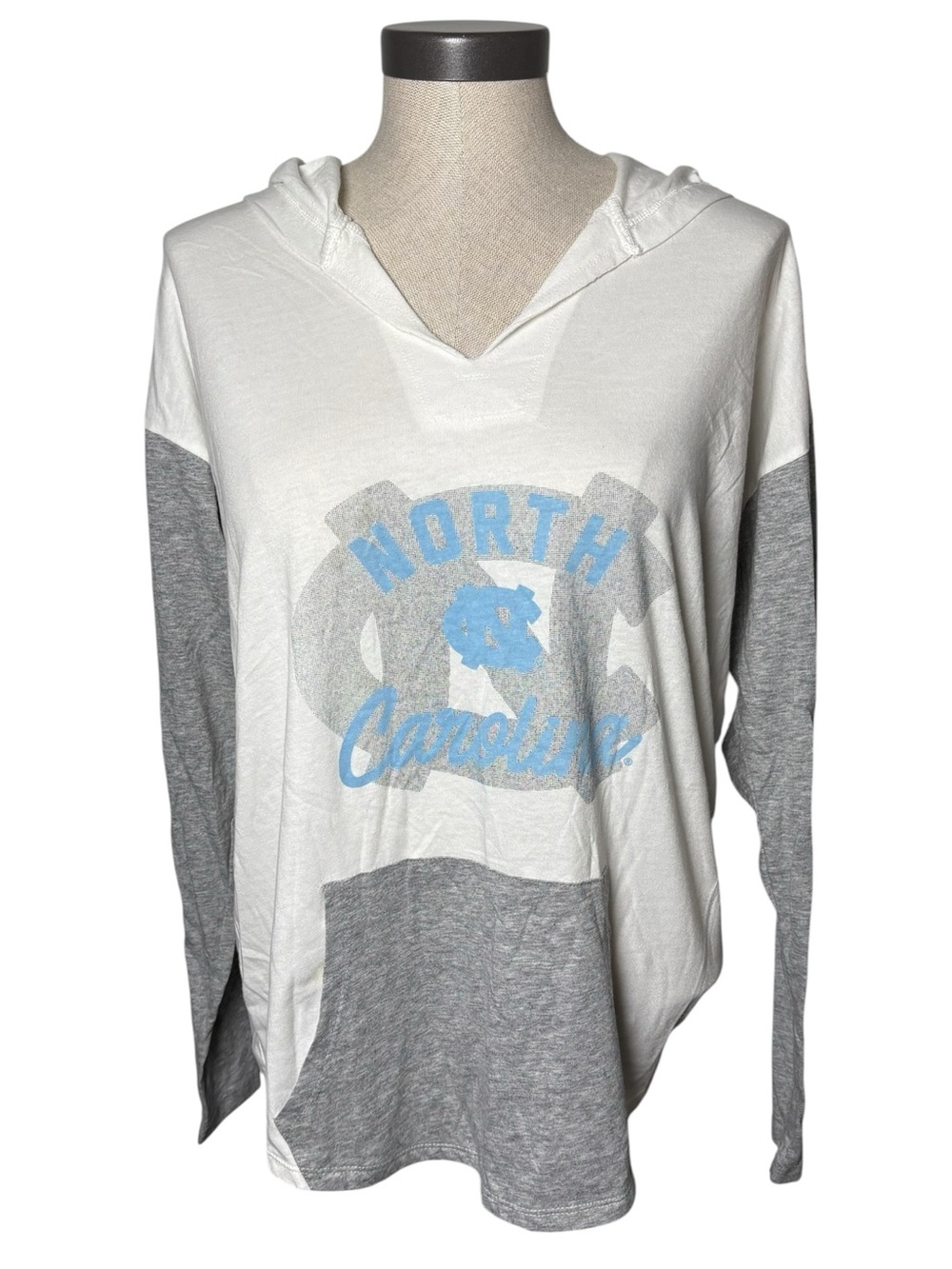 ’47 North Carolina Tar Heels Lightweight Colorblock Hoodie Large UNC